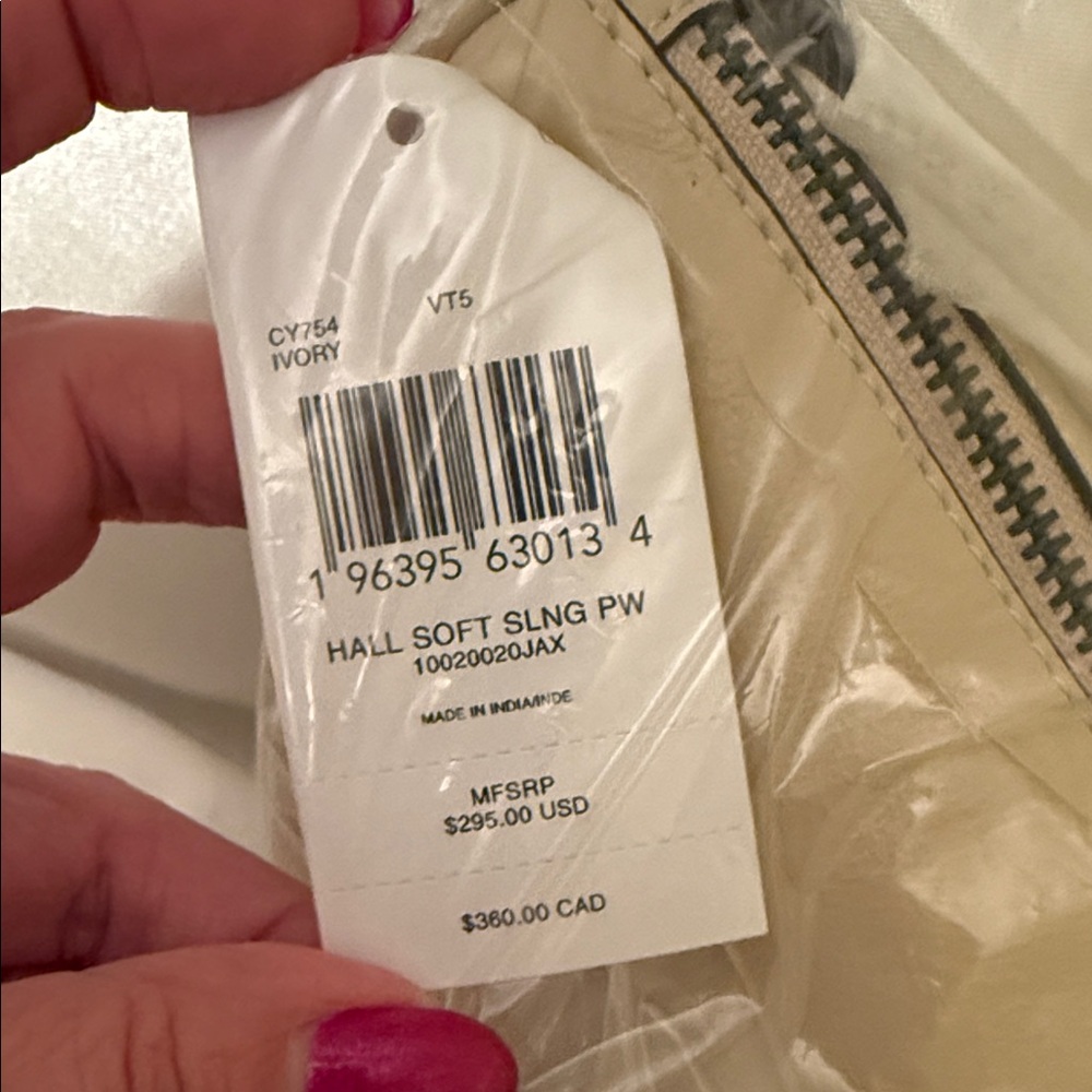 🤎 Coach NWT Leather Ivory Hall Soft Sling Bag with Crossbody Strap - Picture 7 of 7